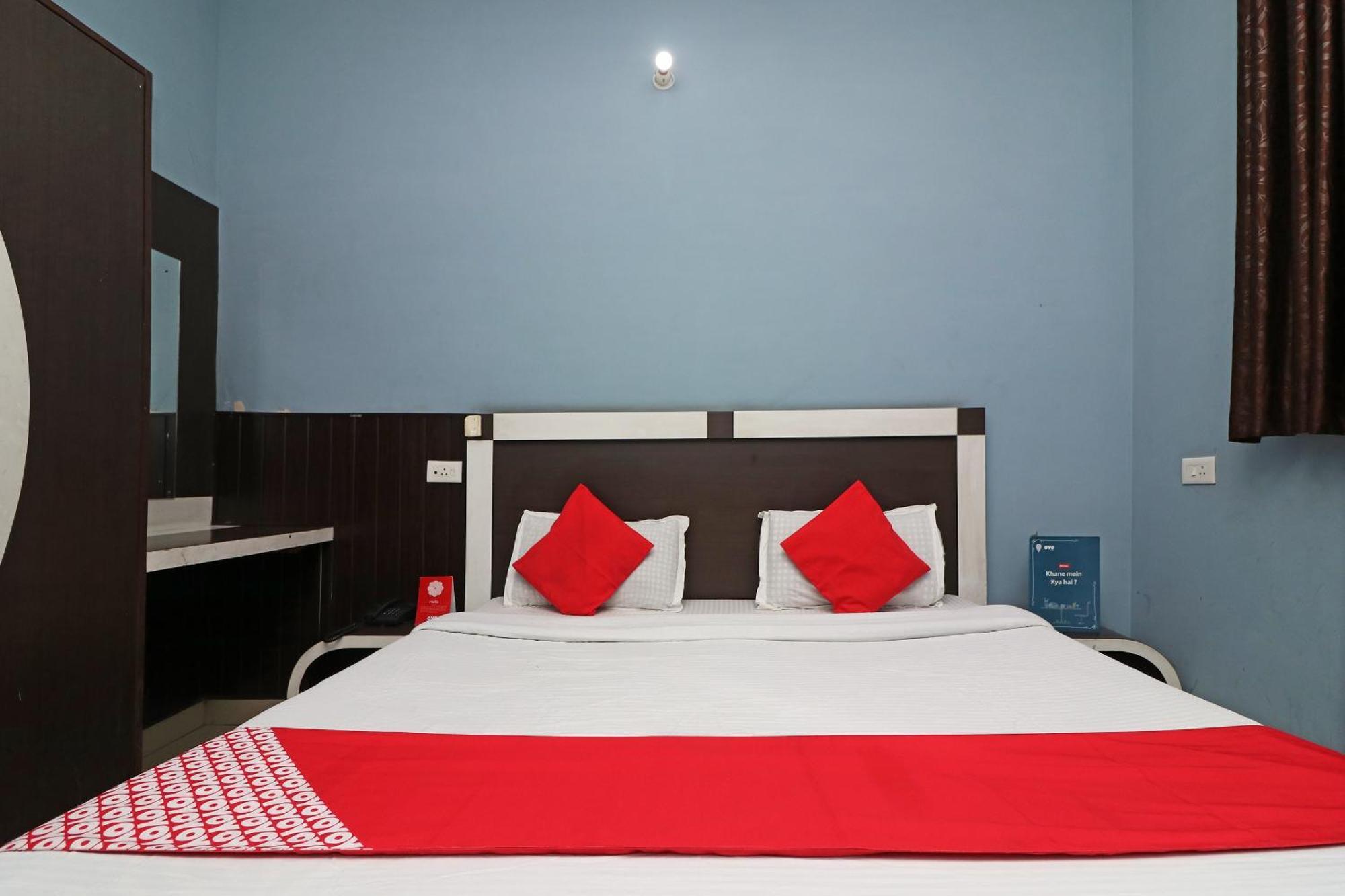 Hotel O Crown Tower Rāmpura Esterno foto